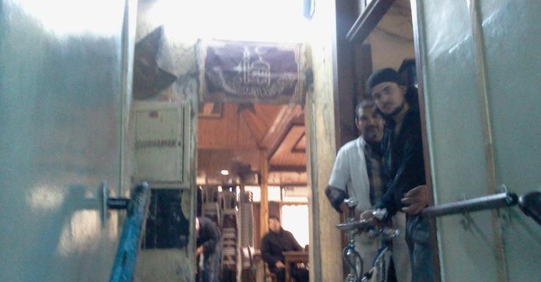  أم كلثوم تصدح في أقدم مقهى بالشمال 