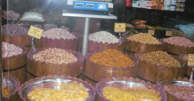 السعودي: توجه لرفع أسعار السلع الكمالية 