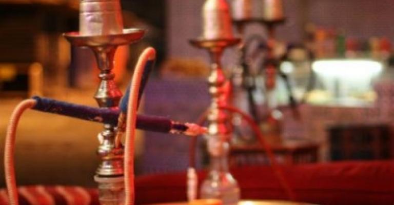 مقترح لتقسيم المقاهي لمنقطة للمدخنين وأخرى لغير المدخنين مقترح لتقسيم المقاهي لمنقطة للمدخنين وأخرى لغير المدخنين