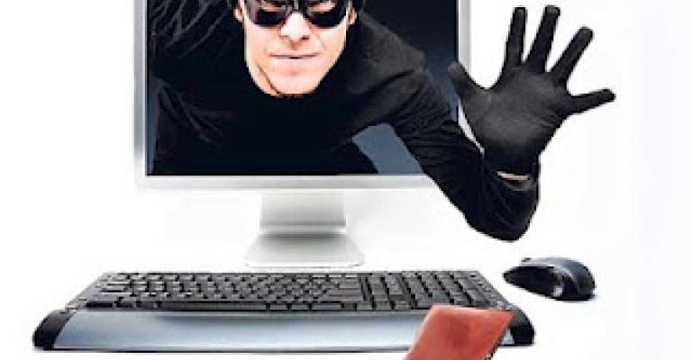 إعلان وظيفة على الانترنت ينتهي بقضية احتيال إعلان وظيفة على الانترنت ينتهي بقضية احتيال