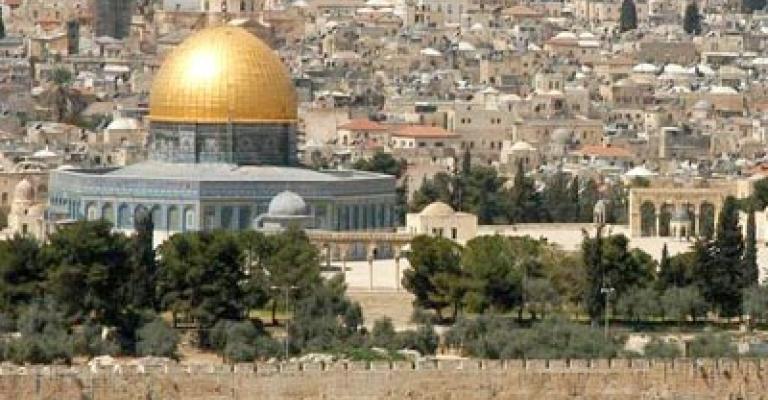 مؤسسة الأقصى تدعو الحكومة لطرد السفير الاسرائيلي