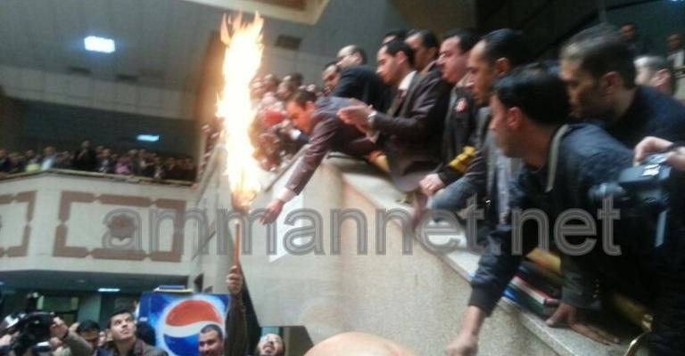 وقفة احتجاجية على استشهاد الزعيتر بالعدل 