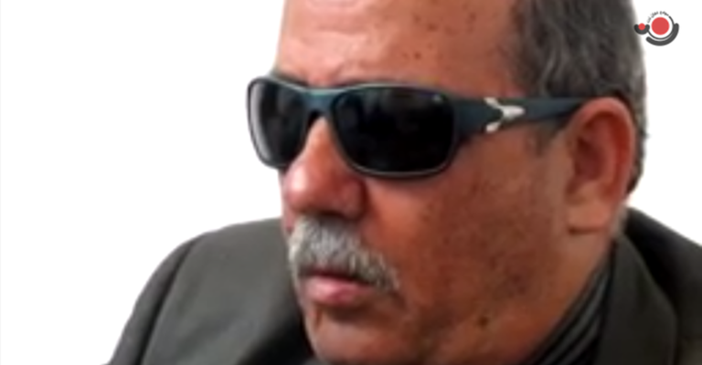 في عتمة اللّجوء والبصر .. أبو غسّان يُنير بألحانه أرض الغّربة-فيديو في عتمة اللّجوء والبصر .. أبو غسّان يُنير بألحانه أرض الغّربة-فيديو