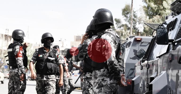 تواجد أمني كثيف أمام مجلس النواب تواجد أمني كثيف أمام مجلس النواب