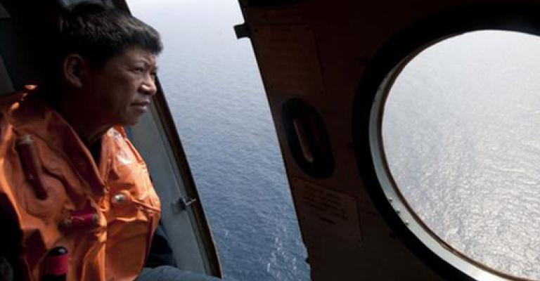 الحكومة الماليزية تؤكد سقوط الطائرة المفقودة بالمحيط الهندي