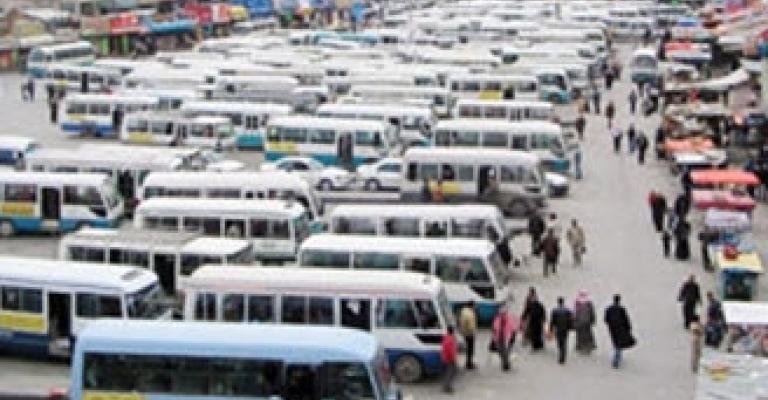 معضلة مواصلات "الزرقاء-آل البيت" تواصل استعصاءها على الحل