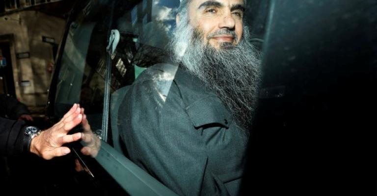 أبو قتادة: لجأت إلى بريطانيا خشية الاعتقال بالأردن أبو قتادة: لجأت إلى بريطانيا خشية الاعتقال بالأردن