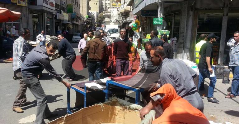 إزالة بسطات وسط البلد .. معركة "كر وفر" إزالة بسطات وسط البلد .. معركة "كر وفر"