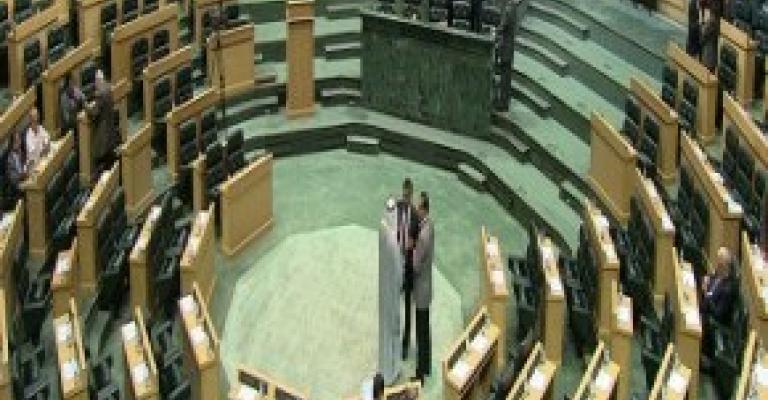 تقرير: إيجابيات في تعديلات النظام الداخلي للنواب