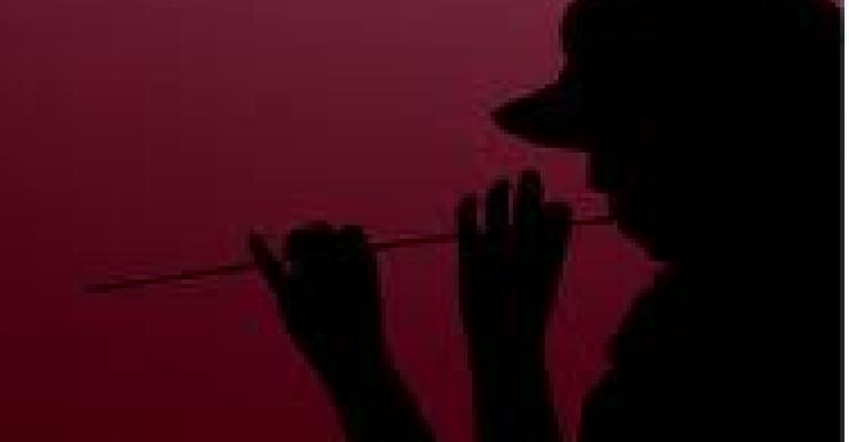 عازف ناي سوري يبيع الحزن لمن يشتريه في شوارع المفرق عازف ناي سوري يبيع الحزن لمن يشتريه في شوارع المفرق