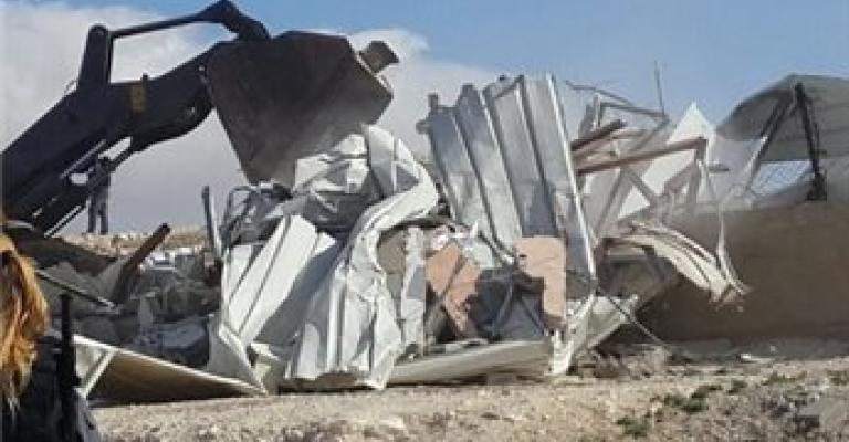 إسرائيل تهدم بيتا يأوي أم وأطفالها الخمسة