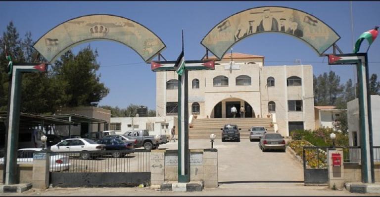 احياء في الظليل بلا مواصلات وسكانها تحت رحمة المركبات الخصوصية