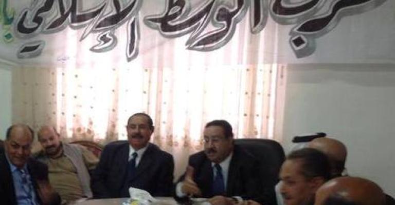 مصدر: "انشقاقات" لإقالة المكتب السياسي لـ"الوسط الإسلامي"