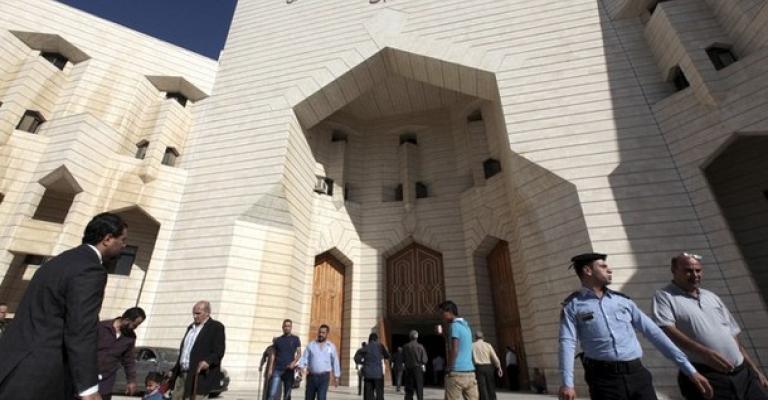 احالة متحرش أربعيني إلى مستشفى الأمراض العقلية احالة متحرش أربعيني إلى مستشفى الأمراض العقلية