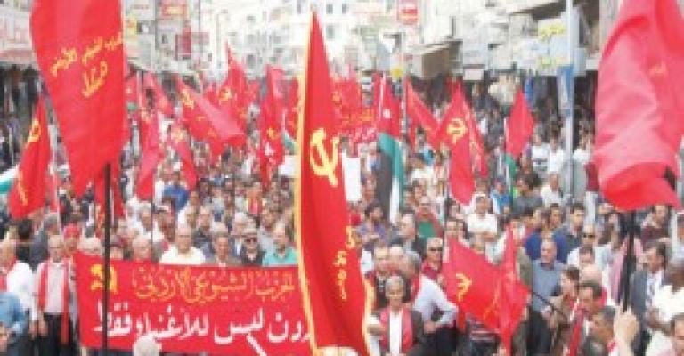 القوميون واليساريون يدينون ابعاد السفير السوري القوميون واليساريون يدينون ابعاد السفير السوري