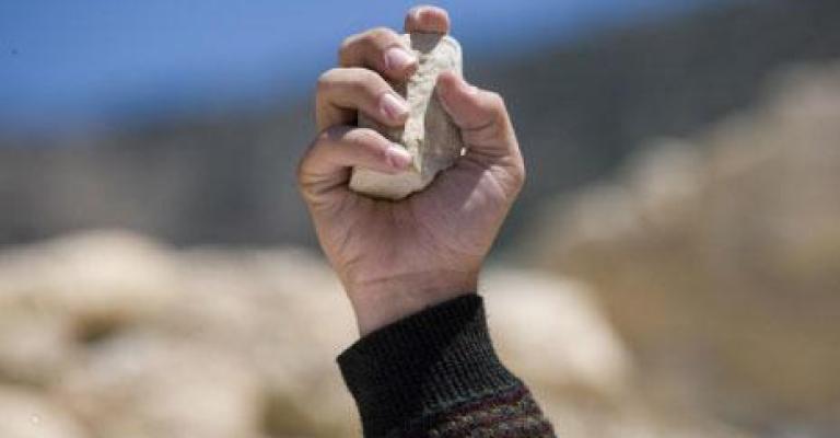 زوج امرأة باكستانية رجمتها عائلتها حتى الموت يشكو من تخاذل الشرطة