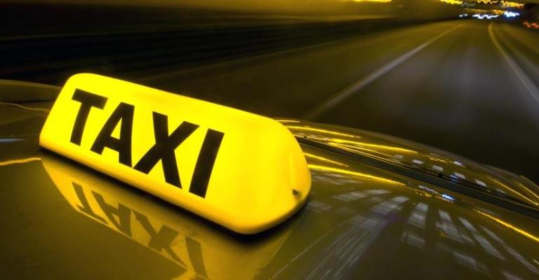 دراسة إمكانية اضافة 40 ألف سائق إلى مظلة التأمين الصحي دراسة إمكانية اضافة 40 ألف سائق إلى مظلة التأمين الصحي