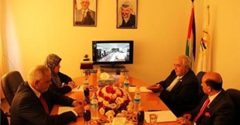 وزراء غزة ينتظرون أداء القسم 