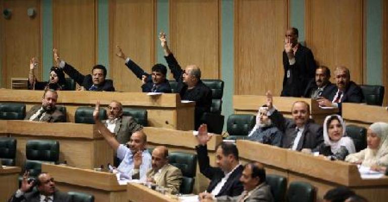 "النواب" يقر قانون الطوائف