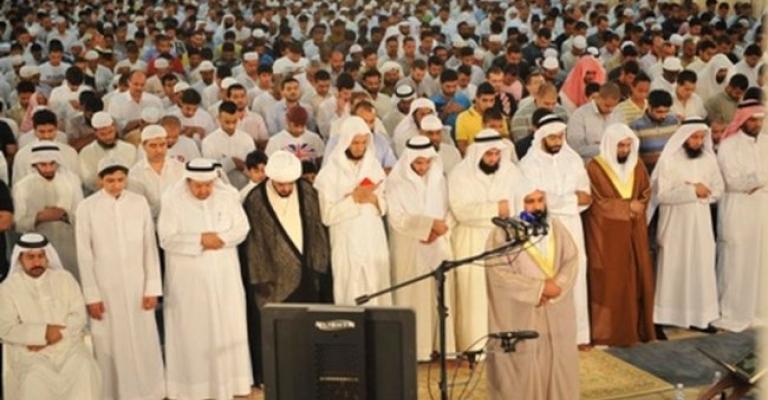 السعودية تكافح ظاهرة تأجير الصفوف الأولى بالحرمين السعودية تكافح ظاهرة تأجير الصفوف الأولى بالحرمين