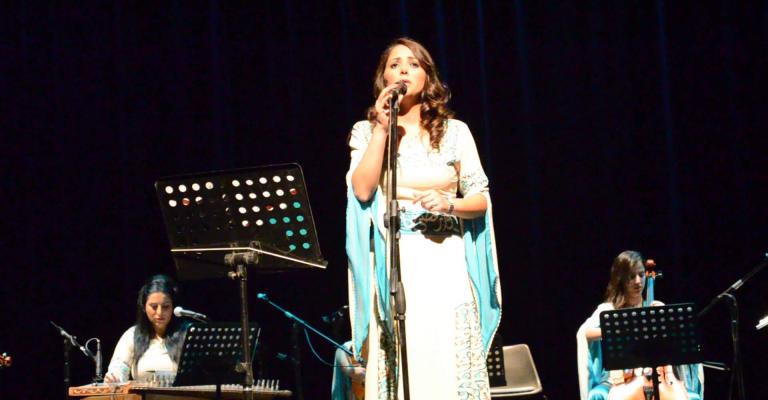 "نايا" تقدم عرضاً فنياً تراثياً في جرش "نايا" تقدم عرضاً فنياً تراثياً في جرش