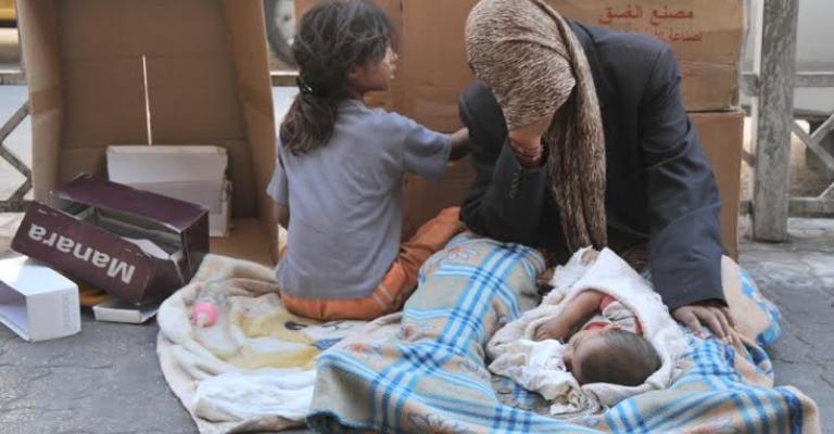 متسولة في احدى شوارع العاصمة عمّان - عدسة : عبدالرحيم العرجان 