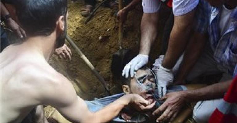 مع دخول الهدنة- انتشال جثامين 6 الشهداء ومنع الطواقم من دخول خزاعة مع دخول الهدنة- انتشال جثامين 6 الشهداء ومنع الطواقم من دخول خزاعة