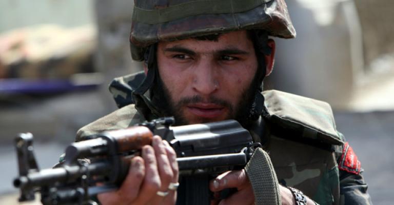 سورية: رجال عشائر يثورون على "الدولة الإسلامية" بدير الزور سورية: رجال عشائر يثورون على "الدولة الإسلامية" بدير الزور