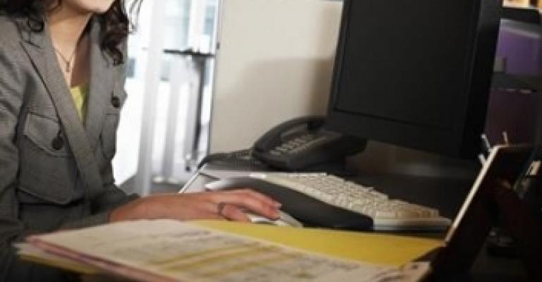 افتقار العاملات بالسكرتاريا للحقوق العمالية في الأغوار افتقار العاملات بالسكرتاريا للحقوق العمالية في الأغوار