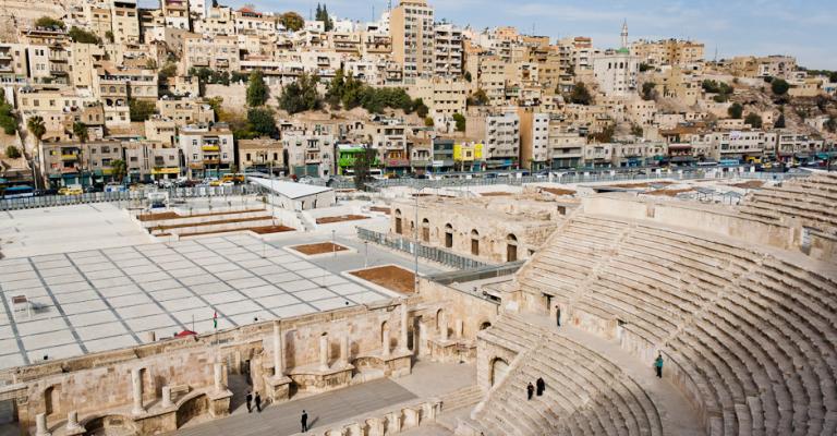 حافلات سياحية خاصة بوسط البلد قريباً