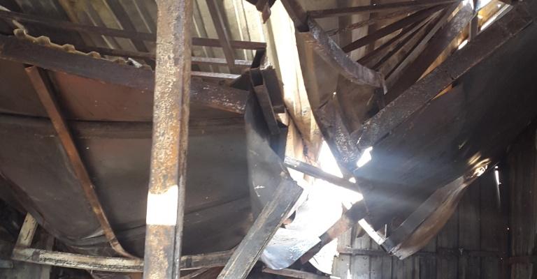 تجار الاكشاك المحترقة في المجمع يشكون شركة الكهرباء تجار الاكشاك المحترقة في المجمع يشكون شركة الكهرباء