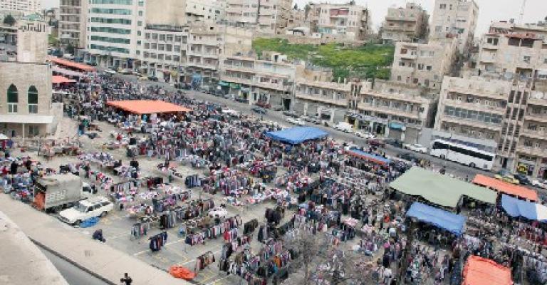 اجتماع في حي الطفايلة لمناقشة تطورات الاحداث في قضية نقل سوق العبدلي