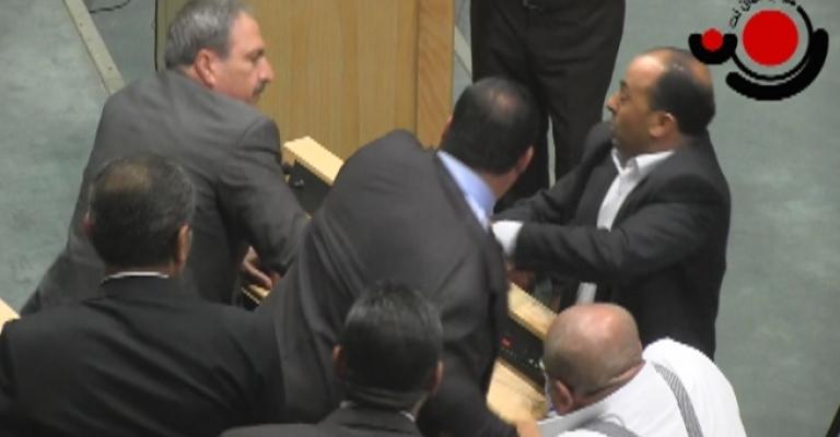 رفض النواب لمدونة سلوكهم يصطدم برغبة الملك