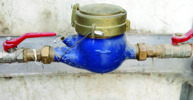 المياه تلوح بإيقاف خدماتها عن غير المسددين لذممهم المياه تلوح بإيقاف خدماتها عن غير المسددين لذممهم