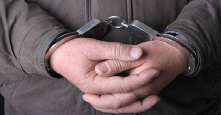 القبض على حدث متهم بالشروع بالقتل القبض على حدث متهم بالشروع بالقتل