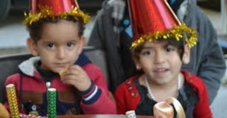 أطفال سوريون يشاركون بحفل في جمعية المستقبل الزاهر للدعم النفسي