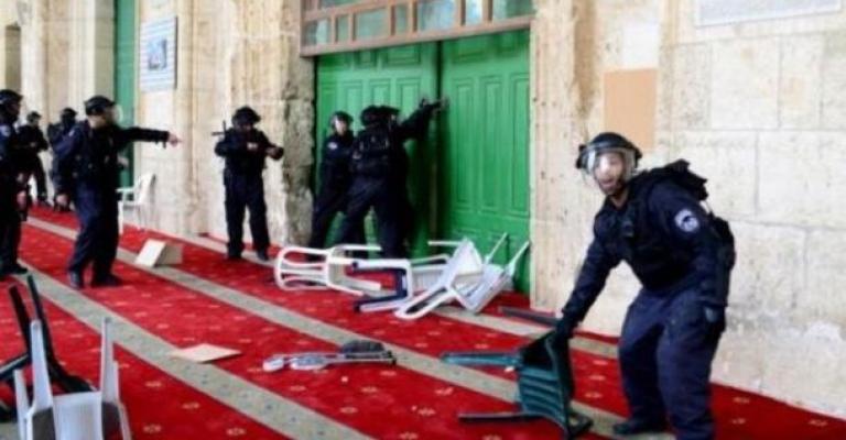 الداوود لـ"عمان نت": اليمين الاسرائيلي وراء سن قانون " حظر الرباط بالاقصى" الداوود لـ"عمان نت": اليمين الاسرائيلي وراء سن قانون " حظر الرباط بالاقصى"