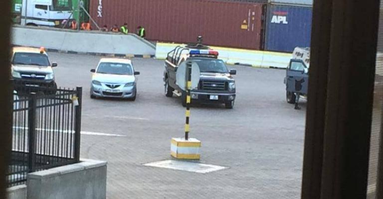 آلية عسكرية في أرض ميناء العقبة - من اللجنة النقابية للعاملين في الحاويات