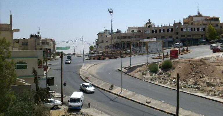 سائقون متهورون يحولون دوار البتراوي الى ميدان للتفحيط