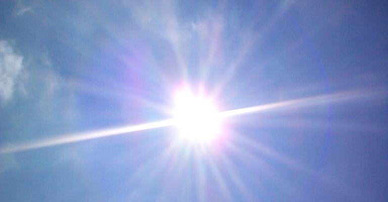 أجواء معتدلة والحرارة أعلى من معدلاتها أجواء معتدلة والحرارة أعلى من معدلاتها