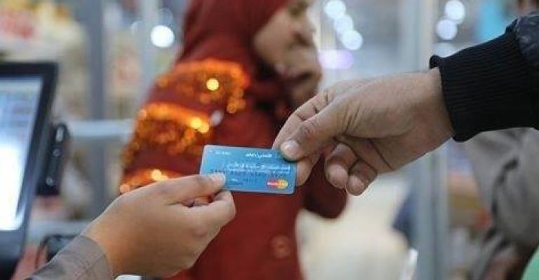 سوريون على حاجز الجوع بعد تقليص غذائهم سوريون على حاجز الجوع بعد تقليص غذائهم