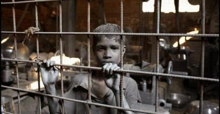 أطفال سوريون "تحت الخطر" في ساحات العمل