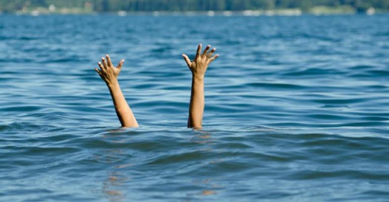 وفاة طفل غرقاً في بركة بمأدبا وفاة طفل غرقاً في بركة بمأدبا