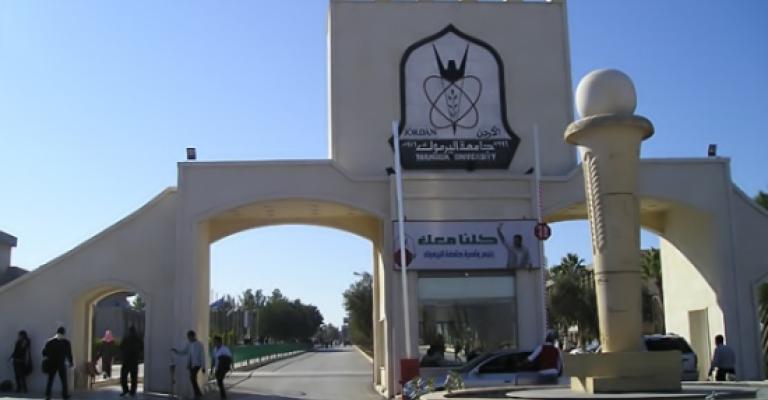 "اليرموك" تطفئ 12 مليون دينار من عجزها "اليرموك" تطفئ 12 مليون دينار من عجزها