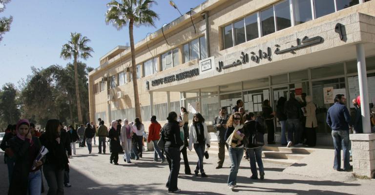 التعليم العالي: 35 الف طالب وطالبة استفادوا من القروض والمنح التعليم العالي: 35 الف طالب وطالبة استفادوا من القروض والمنح