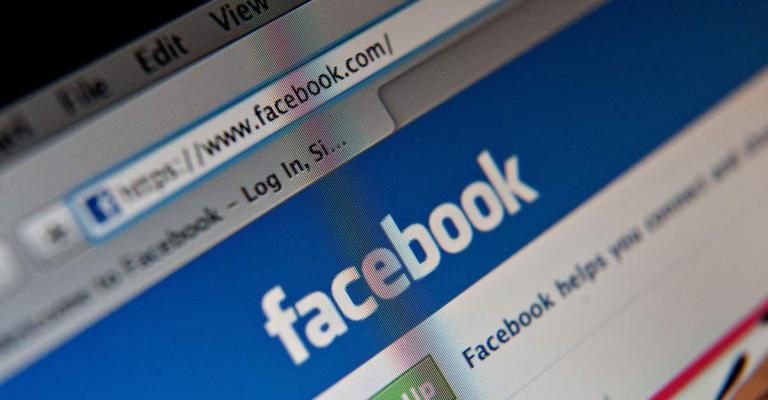 شبكات التواصل الاجتماعي.. بيئة حاضنة لقضايا التشهير شبكات التواصل الاجتماعي.. بيئة حاضنة لقضايا التشهير