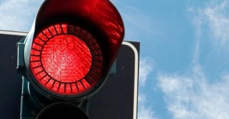  إشارة حمراء