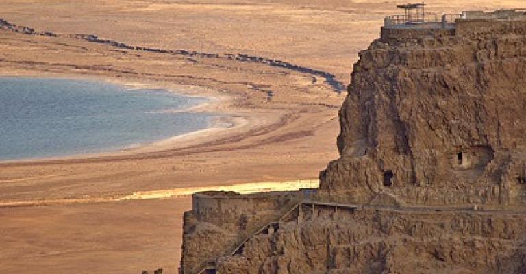 زرقاويون ينددون باتفاق "ناقل البحرين" مع اسرائيل زرقاويون ينددون باتفاق "ناقل البحرين" مع اسرائيل