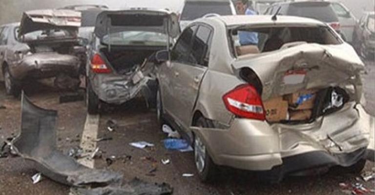 إصابة 11 شخص بالزرقاء بحادث تصادم إصابة 11 شخص بالزرقاء بحادث تصادم