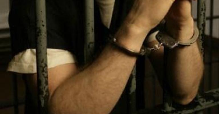 الأسير الأردني الفقهاء يدخل عامه الـ 15 في سجون إسرائيل الأسير الأردني الفقهاء يدخل عامه الـ 15 في سجون إسرائيل